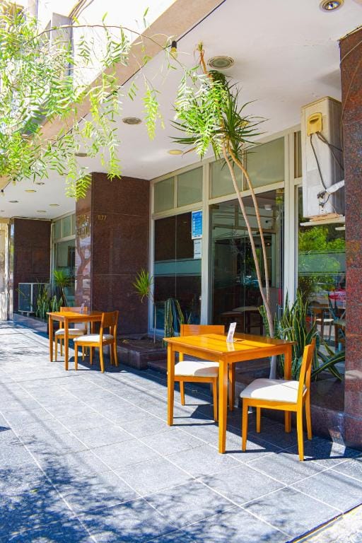 Nuevo Hotel Bristol — 1