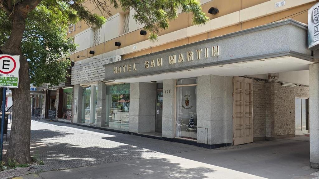 Hotel San Martin — 1