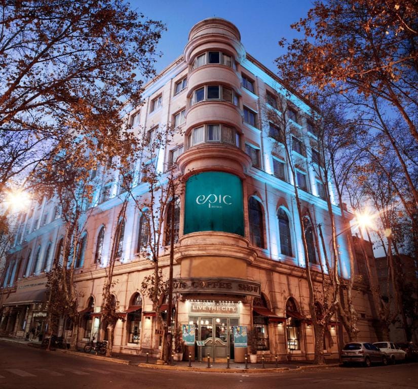 Epic Hotel Villa Mercedes — 1